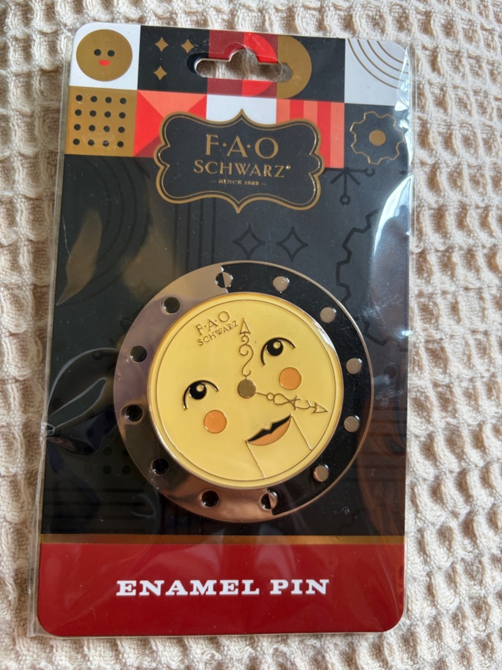 FAO Schwarz Yellow & Gold Smiling Moon Enamel Pin
